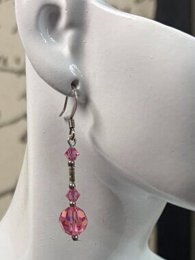 💜3/$12✨ Y2K Pink Bead Dangle Earrings Silver Tone Hook Coquette Babydoll Fairy